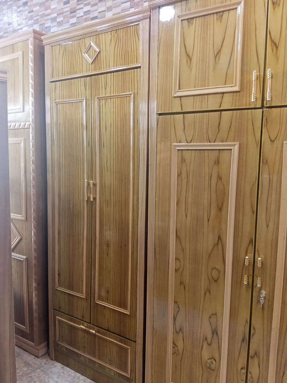غرفة خمسة ابواب فصال تركي🆕
صبغ حراري 
لون الدوشمة حسب الطلب 📫
باب جديدمعرض عش العروس قرب نادي الفتوى 
للطلب والاستفسار 📢
***********
***********
