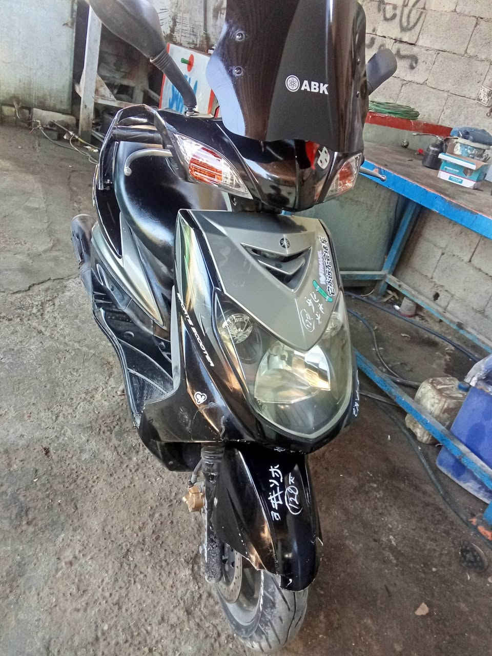 السلام عليكم دراجه سكنس للبيع دراجه رايدها 900 دراجه حلوه شراي يتصل على هذا الرقم ***********
