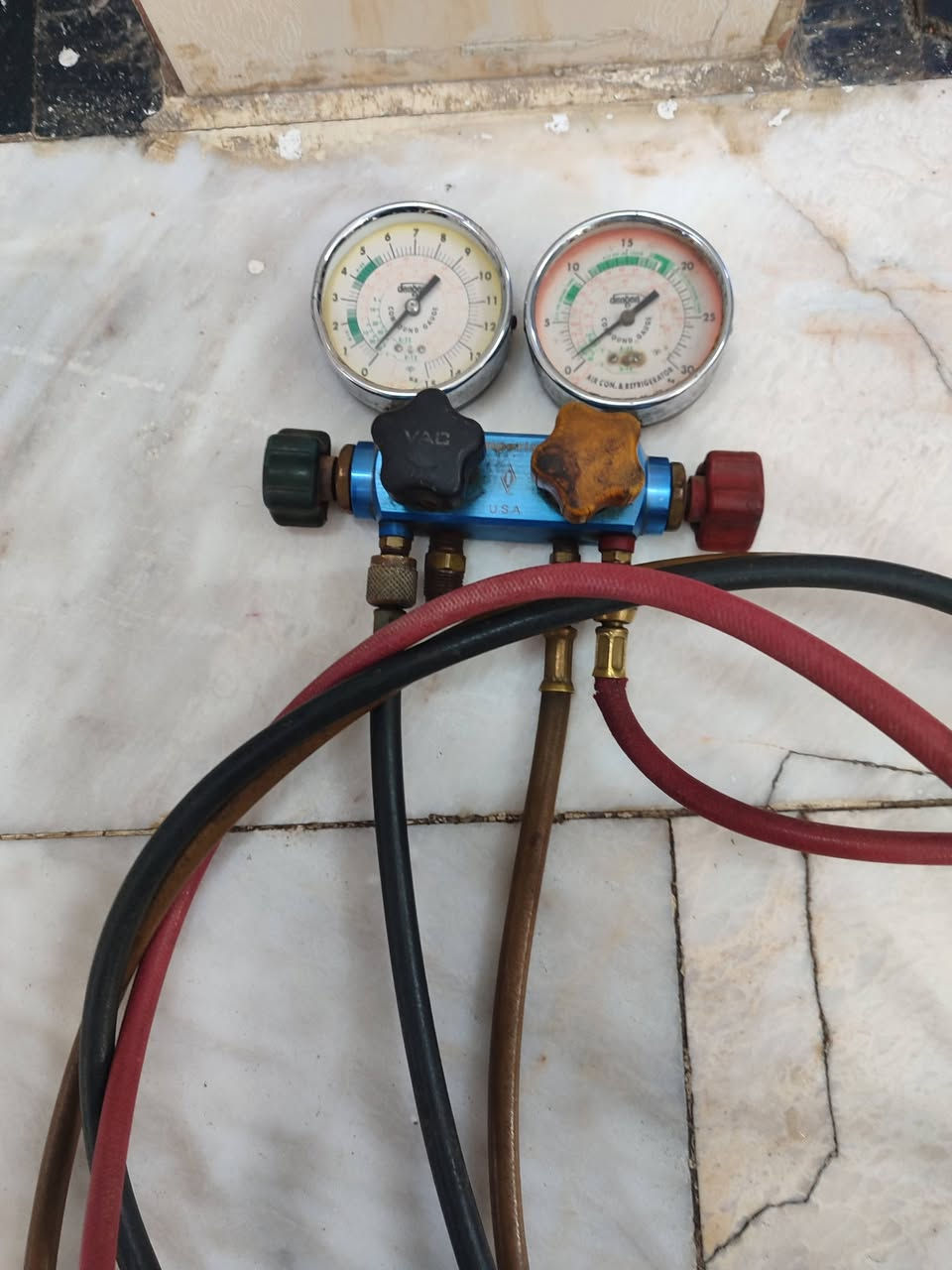 كيج أمريكي أصلي هوه والصوندات كامل السعر 100
***********
