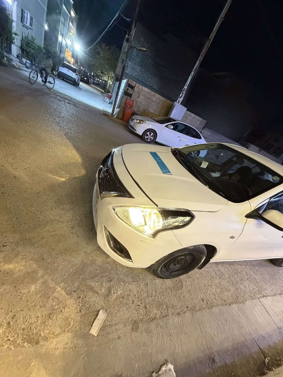 السلام عليكم
سني موديل 2020
جاملغ وبنيد بدون دواخل
ايرباك طاك جاهزه من كلشي دوشمة عليهة سماعات GBL لايت زنون عالي ابيض وناصي اصفر  سيارة ستعمال بيت
ماشيه 167
رقم بغداد الدولي
السعر 100 وبيها مجال
مكاني بابل
للاستفسار***********
