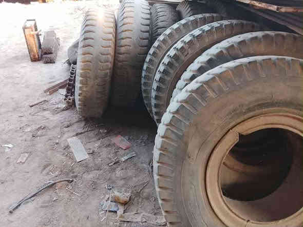 سلام عليكم تايرات مستعمله نضيف مختلف الحجام هذه رقم راعيهن ‏‪0780 174 3188‬‏ المكان ذي قار قضاء الشطره وبخدمت شراي
