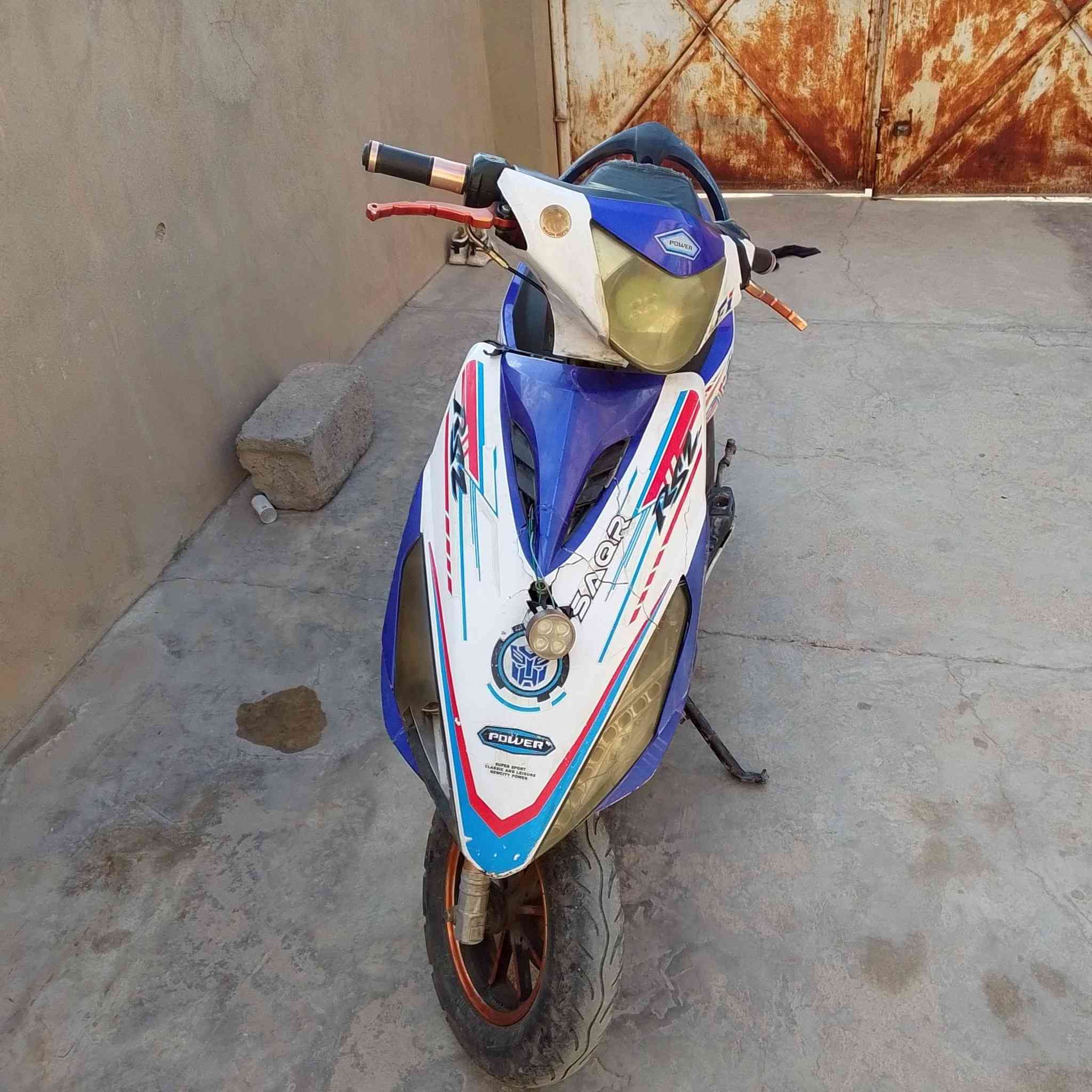 سلام عليكم للبيع ماطور ماكس ياباني موديل 20لاصرف لابخار بس يحتاج باتري نگره سلف لا بيها كسر كفر اي عيب مابي سعر 220بيها مجال حك جية مكاني كركوك رقم ***********واتساب
