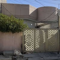 شارع دكتور حافض • ١٠٠م • طابق واحد