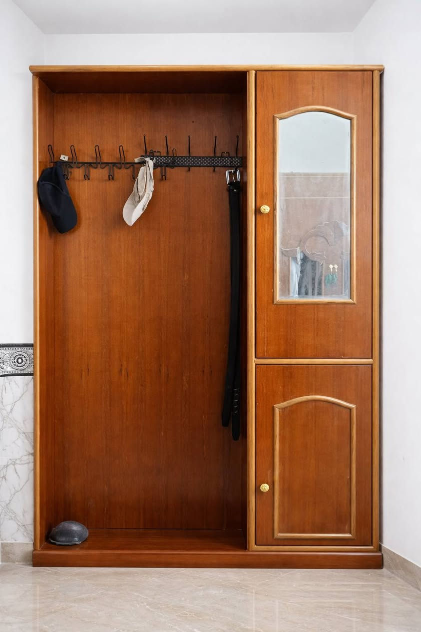 غرفة نوم للبيع للتواصل على الرقم***********
