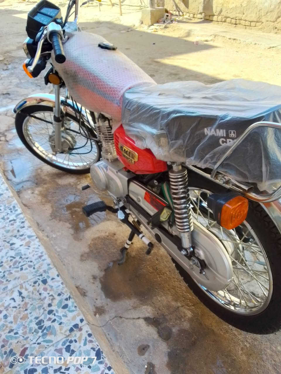 سلام عليكم يراني للبيع سكنر سبع اوراق 26سعره 975وبيه مجال بصيط وذا اكو مراوس عادي


**إذا كنت صاحب هذا الإعلان وتريد حذفه لأي سبب، رجاءا أرسل رسالة إلى الدعم الفني**