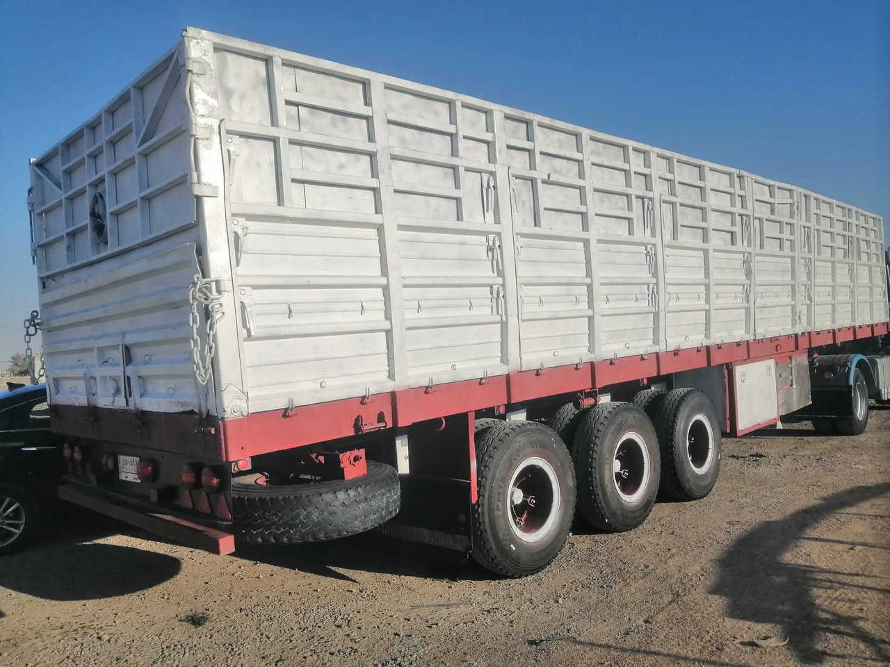 السلام عليكم للبيع عربانه جناب 3 دناكير شاصي 18 طول 12 او نص ارتفاع 185 السعر 85 الاستفسار لاتصال علئ الرقم ***********
