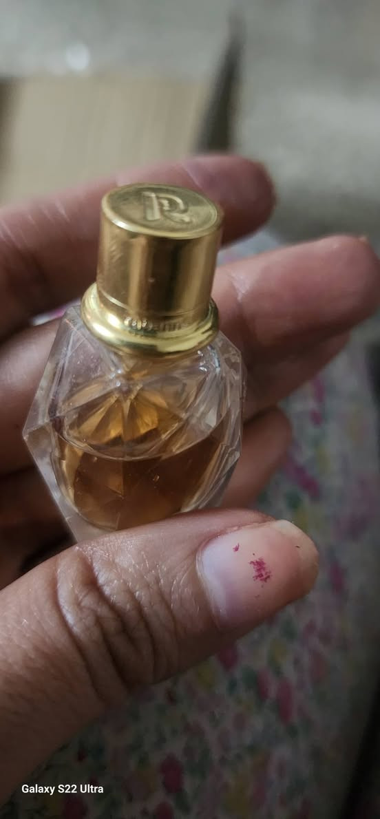 بنات عطور خليجيه باله فول ثباتيه اوفر


**إذا كنت صاحب هذا الإعلان وتريد حذفه لأي سبب، رجاءا أرسل رسالة إلى الدعم الفني**