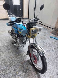 دراجه تايكر للبيع لبارحه نزلته سعر ٨٥٠ مكاني بغداد بوب الشام ٠٧٧٢٣١٦٢٥...