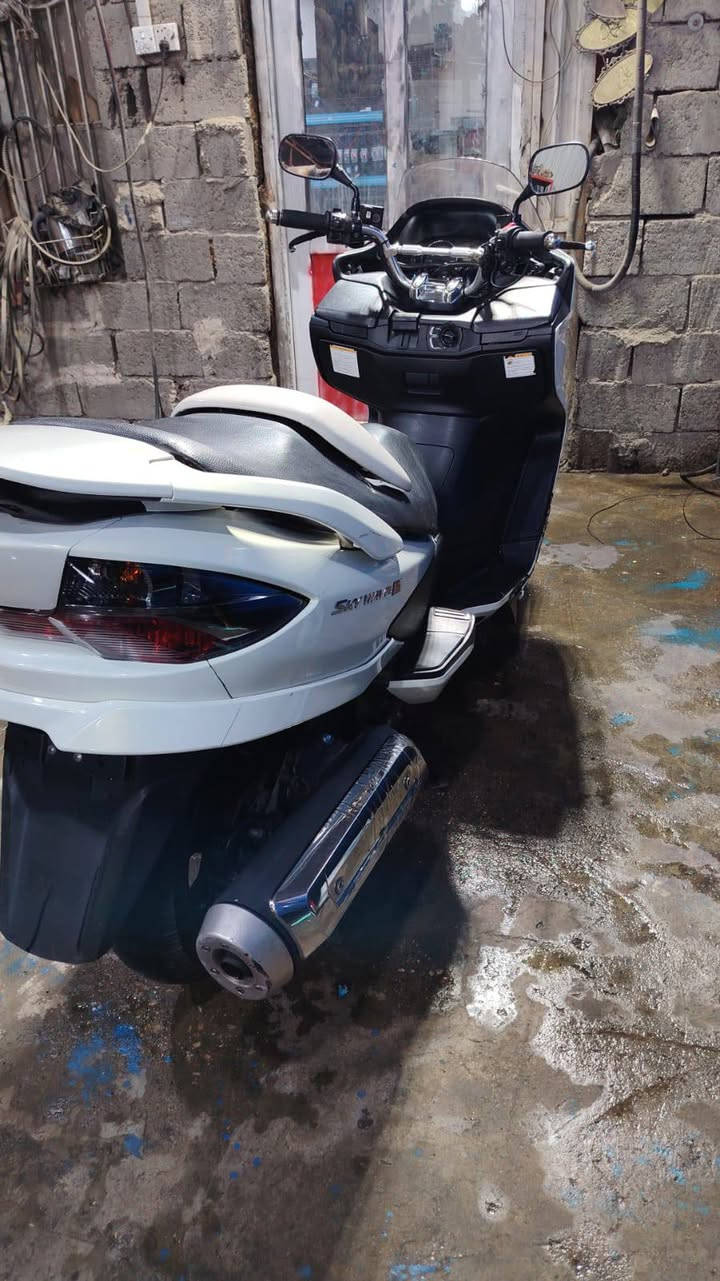 دراجه سكاي ويف بصمه  ياباني سرعتها 160 مراوس بدراجه مكان بغداد بلديات تقاطع الكهرباء ***********
