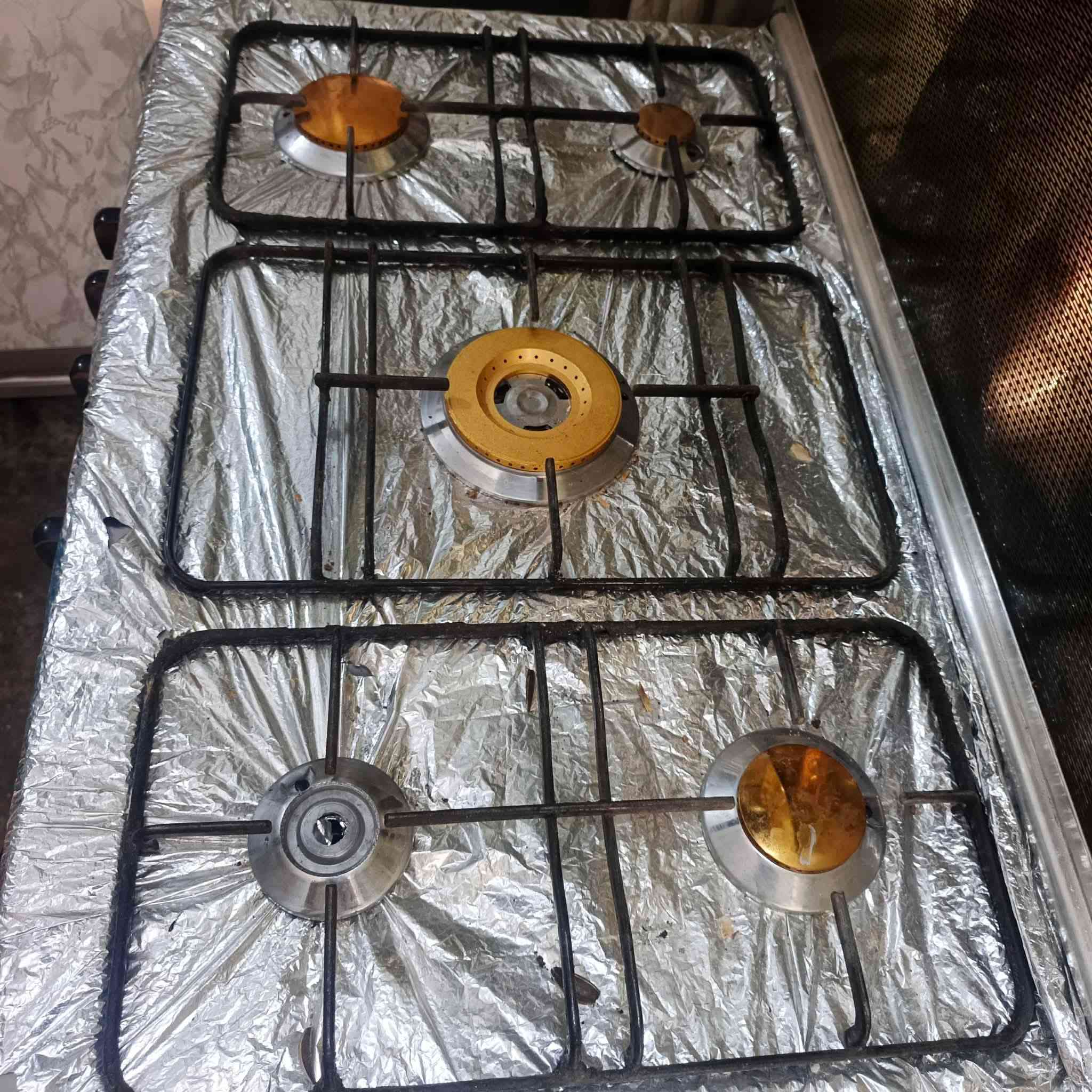 كاونتر قطعتين ب250 وبي مجال
طباخ كريازي شغال وع الفحص ب200
مكانها رمادي /5كيلو
@الجميع


**إذا كنت صاحب هذا الإعلان وتريد حذفه لأي سبب، رجاءا أرسل رسالة إلى الدعم الفني**