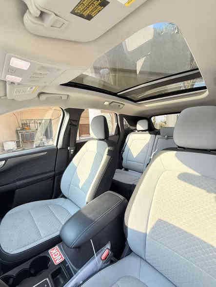 فورد اسكيب 2023 شكل الجديد
محرك 1500 توربو 180 حصان 
كير 8 نمر 
ماشية 18 ميل فقط

فووول مواصفات اوردر
1 -بانوراما
2-رادار امامي وخلفي وجانبي
3-كاميرات 360 درجة 5 كاميرات
4-قيادة ذاتيه
5-شحن لاسلكي
6-شاشة كبيره كار بلي اندرويد اوتو
7-تحديد مسار
8-كروز سرعه
9-عدادات ديجتال متغير اشكال 
10- 4 انضمة قيادة
11-صندوك كهرباء شفط
12-هزاز تنبيه تحديد مسار بلستيرن
13-تدفأ كشنات
14-تدفأ ستيرن
15-كشنات خزن ميموري
16-اوتو هولد
17-اوتو ستوب
18-هاندبريك بصمة
19-سستم سماعات B&O 10سماعات +دمام بلدشبول وبلصندوك
20-تشغيل عن بعد
21- تبريد قطعتين 
22-بصمة ابواب دخول ذكي

نصف الجاملغ مصبوغ والبنيد
بدون شواصي بدون لغود
ايرباك دركة وكشن فقط

السعر 169 وبيها مجال بسيط
تواصل *********** واتس اب
