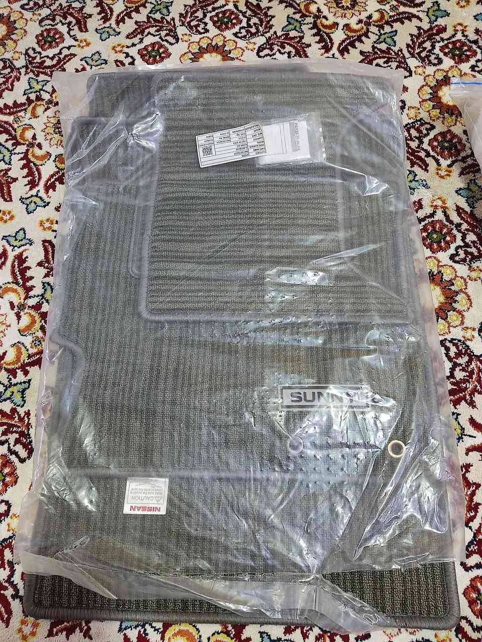 ارضيات نيسان صني موديل24 جدد ما مشدودات على سياره بعدهن بجيسهن السعر 30 وبيهن مجال حك الجية رقم الهاتف ***********
