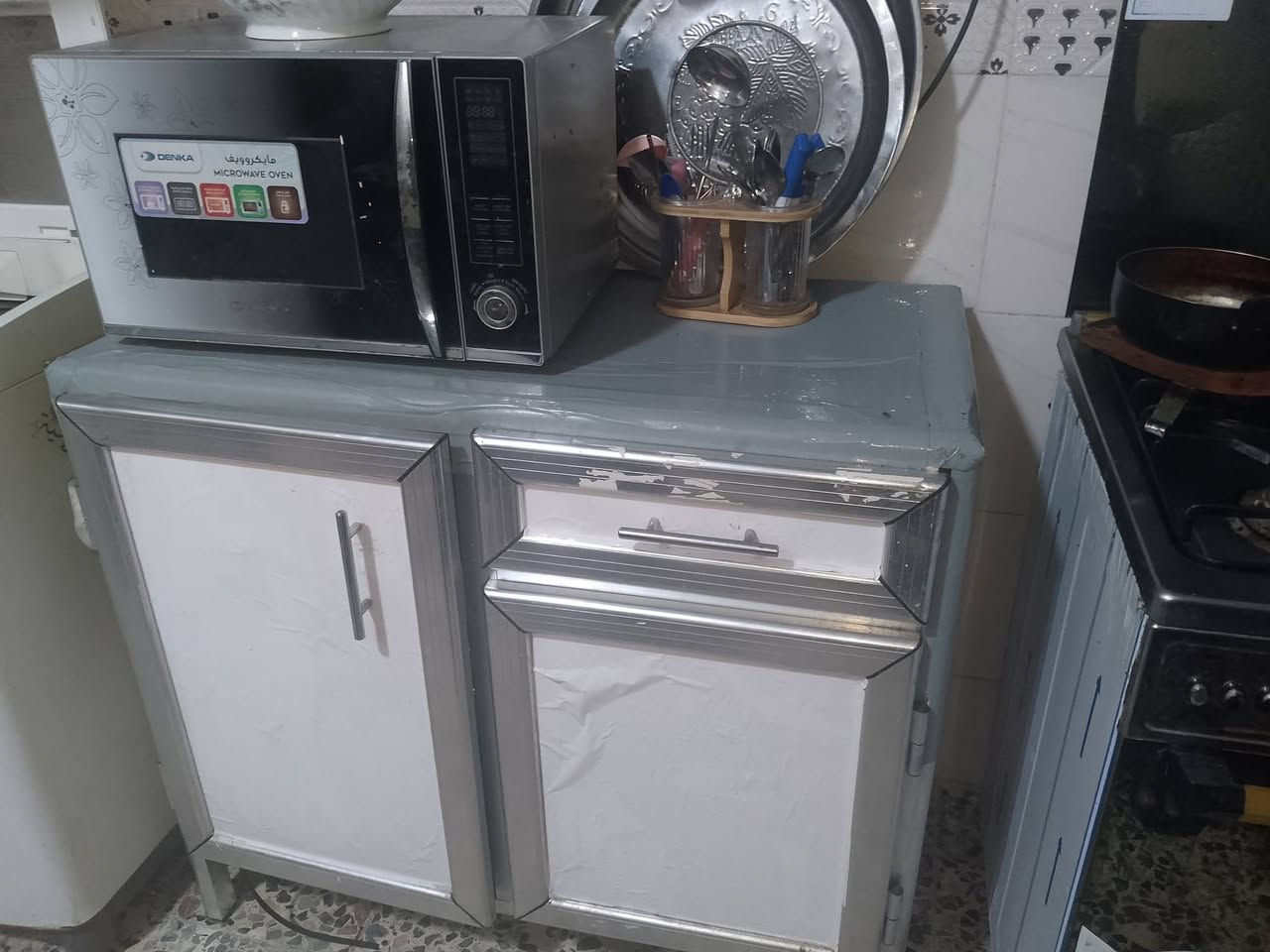 طباخ واوفن وكاونتر خانتين هوه ولملحق كلهم 600 الف ومجال بسيط مكاني بغداد الحريه.


**إذا كنت صاحب هذا الإعلان وتريد حذفه لأي سبب، رجاءا أرسل رسالة إلى الدعم الفني**