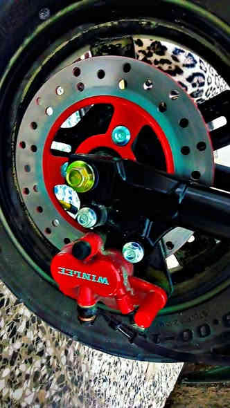 دراجه r7
‏سلام عليكم شباب عندي دراجة كهربائية للبيع R7 دراجة نظيفة خمس بطاريات كبار ثلاث أنظمة تشغيل بها ‏ دراجة كاملة ما أبيها أي عطل ونظيفة يحب يشتري موجودة شركه كوريا والله 

  ربط موبايلي ابلوتوث وصوت عالي جدا ✅

موديل 2025✅

اربع سرع✅

ملف/1500 ✅

سرعتها 80 حقيقي بتطبيق ويلز بس تطلع بل شاشه 109✅

تمشيك 60 كيلو متر✅

ما بيها اي عطل ونظيفة✅

دبل اسويج✅

دبل كارت تشغيل ذكي✅

سعتها 30 امبير✅

وبصمه وحده تشغيل عن بعد✅

 اشاير يمنه/ يسره وهورن قوي وليت عالي ناصي ✅
 
والله بس ثلاث شحنات شحنتها
الرقم : ***********
الاستفسار عن هذا الرقم فقط واتساب واذا تحبون راسلوني ماسنجر وإنشاء الله ما اقصر وياكم بسعرها 
عنوان بغداد الدوره
