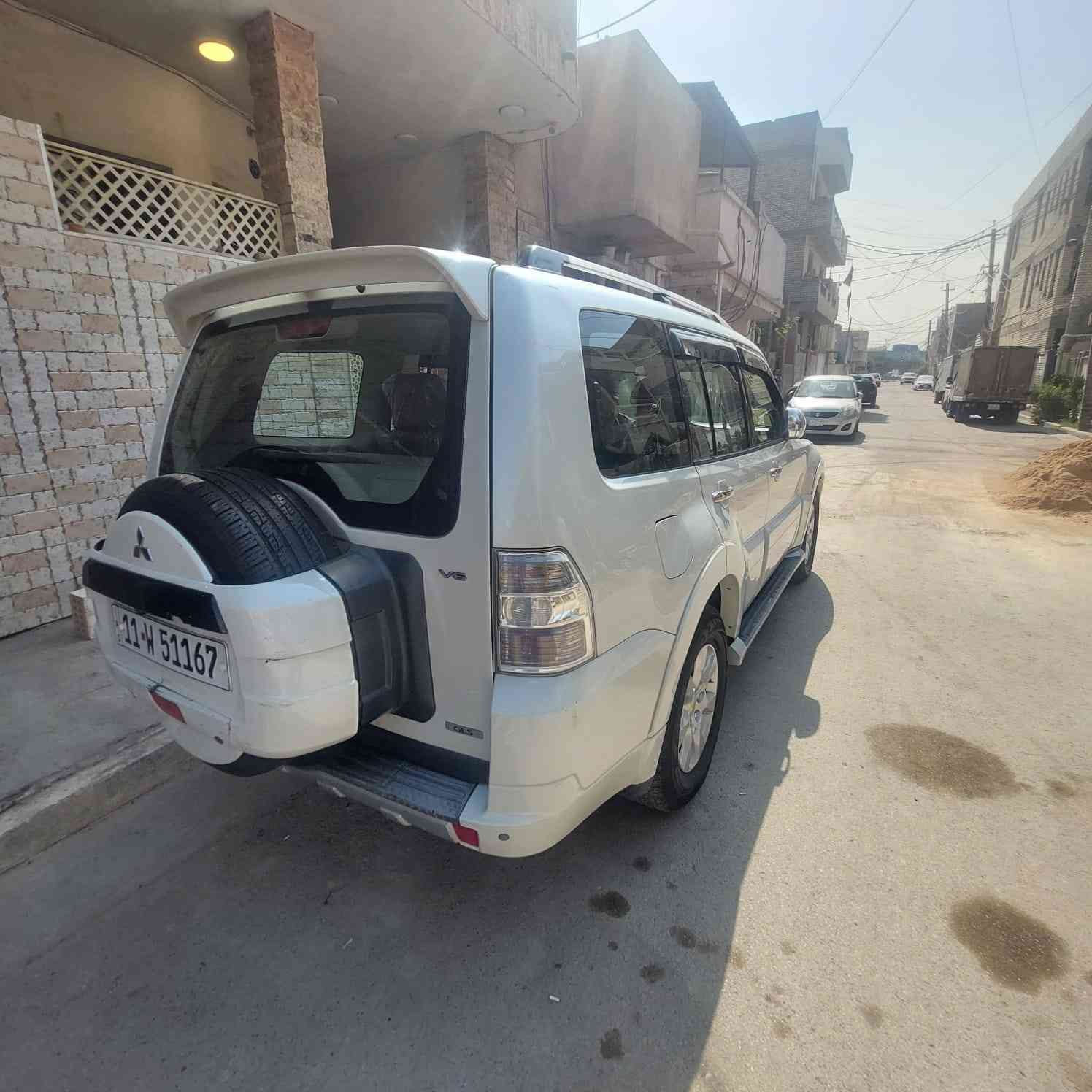 سلام عليكم
باجيرو 14 فول مواصفات تبريد 3 قطع خلفي أمامي ثلاجه سياره رقم بغداد بسمي تحويل ثانيوم حجم المحرك 3500 المرغوب سياره خير من الله ما تصرف لها الف  مكان للسياره بغداد الجديده رقم *********** اريدها ب 160 وبيها مجال
