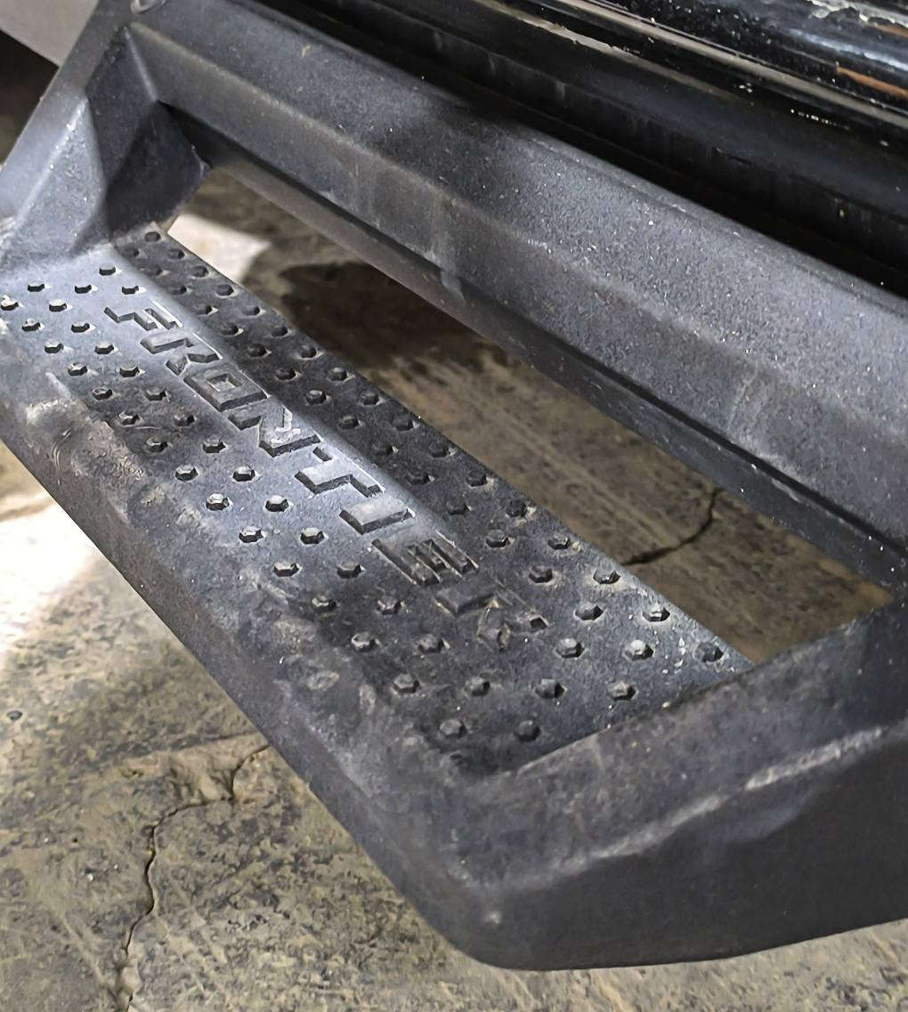 سيارة نيسان فونتيرا وارد امريك

✨ المواصفات العامة:

الموديل :  2023

اللون : اسود 

دواسات جانبيه : اصليه 

محرك قوي 3800cc – 6 سلندر

ماشية فقط 31 ألف ميل

تبريد كامل + تدفئة وتبريد 
كشنات مخملي ناعم مع كشن السائق كهربائي 

رادار أمامي – رادار جانبي – رادار خلفي

كاميرا خلفية عالية الوضوح

شاشة دشبورد كبيرة

تحكمات كاملة في الستيرن والدشبورد

مانع انزلاق مع سحب الكرفانات

الحادث : جاملغ يسار مصبوغ ودعاميه 
السياره مرقمه بغداد بأسمي 

☎️ للاستفسار والتواصل:
***********
متوازي على بيعته وبيهه مجال حلو 
مكاني بابل حلة, بابل
