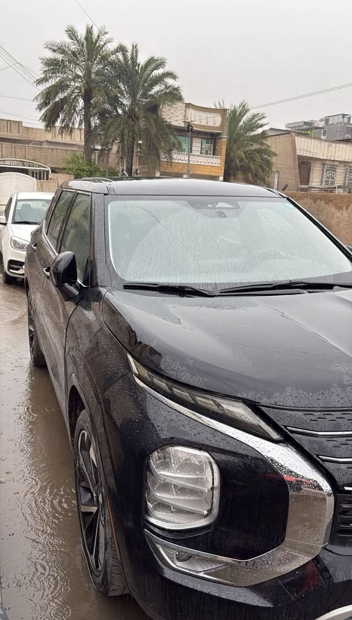 السلام عليكم

ميتسوبيشي اوت لاندر 

2023.  SE

ماشية 16.000 كيلو

فول كامل عدا السلايد

رادارات خلفي امامي

كامرات 360 درجة 

السعر 170 

كامل مرقم بغداد انكليزي

للاستفسار ***********

#ميتسوبيشي #اوتلاندر #العراق
