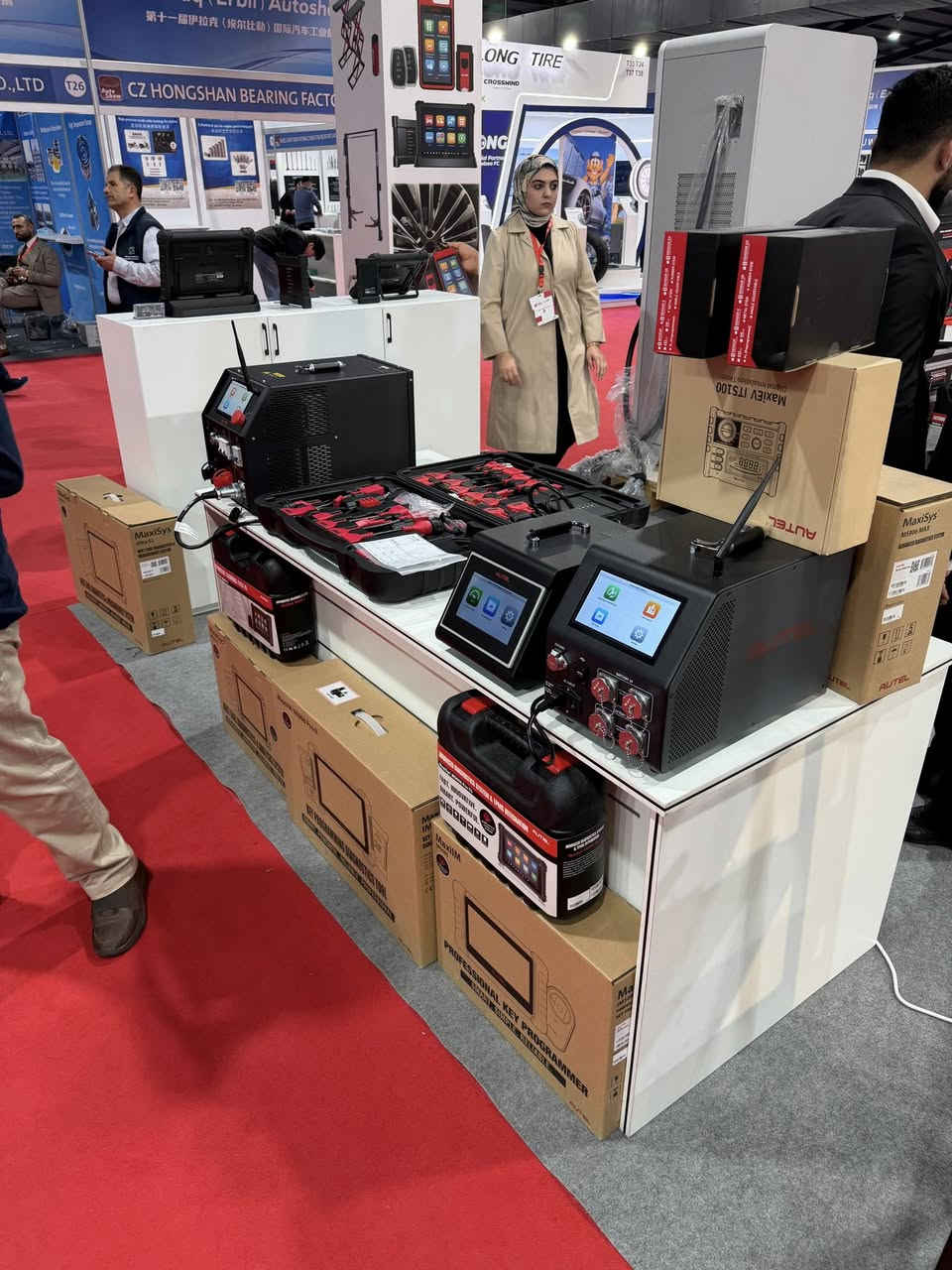 تجهيز محلات السونار 
شركة لمعان الوسام اربيل شارع 100 مقابل فاملي مول
***********
