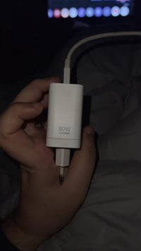 عندي شاحنة اصلية 80 واط اجتي ويه جهازي الريلمي اصلية اخذت هونر مابي شا...