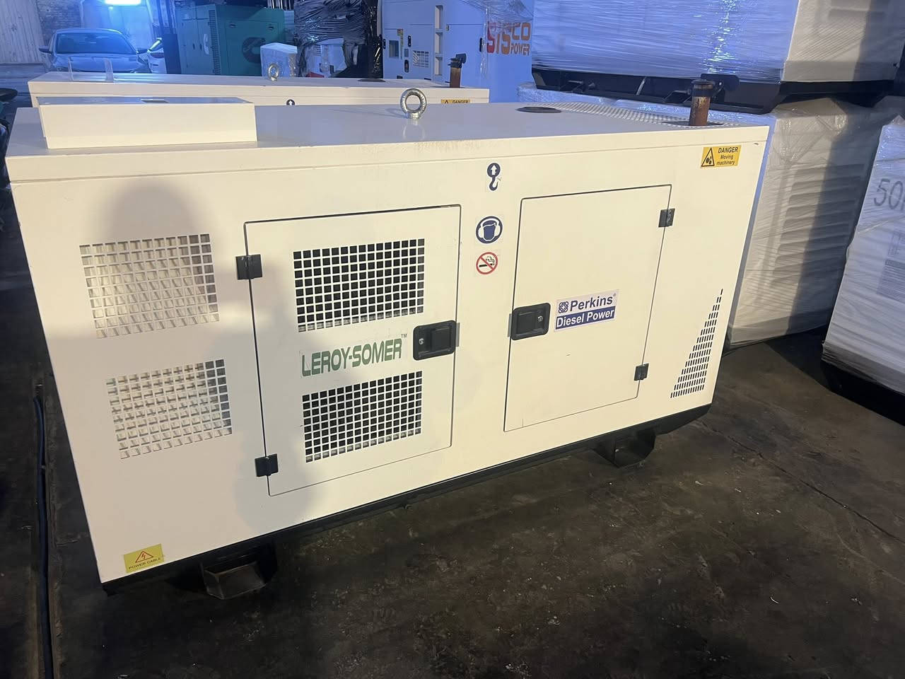 السلام عليكم تتوفر لدينا جميع انواع المولدات بمختلف الاحجام ابتداء من 13 kva الى 2000 kva 
بكافة المناشئ العالمية 
  Perkins الانكليزي الاصلي 🇬🇧🇬🇧🇬🇧🇬🇧
مع توليدلوري سمر فرنسي اصلي بضمان سنة او 1000 ساعة 
Cummins الامريكي معمل الهند 
مع راس توليد ستامفورد بضمان سنتين او 2000 ساعة 
Isuzu الياباني مختلف القياسات والاحجام 
مع توليد ستامفورد الانكليزي بضمان سنة او ١٠٠٠ ساعة 
ريكاردو البيركنز الصيني بضمان سنة او ١٠٠٠ ساعة 
راس توليد ستام فورد 
للاستفسار الاتصال على *********** وتساب او زيارة مقر شركتنا بغداد الكرادة ٥٢ قرب شركة جبس ليز
