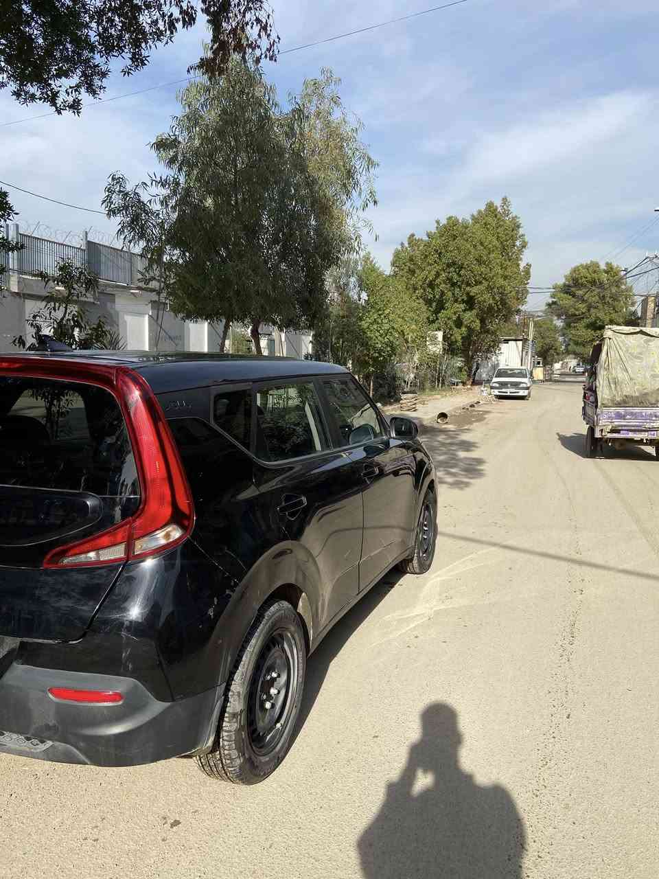 السلام عليكم كيا صول 2022 وارد امريكي ضربتها باب السايق والورا
ماشيه 57 ميل
رقم بغداد الجديد + سنوية جديدة + هزة جديدة 
 

مواصفات ....
محرك 2000 Dohc 
ـ بصمة + فتح أبواب ذكي + نظام ترحيب
- توقف ذاتي 
ـ كاميرات 
ـ حساسات أمامية وجانبي وخلفي 
ـ قيادة ذاتية + نظامين قيادة Sport+Normal 
ـ السعر145 وبيها مجال مكان بغداد الحريه 
***********
