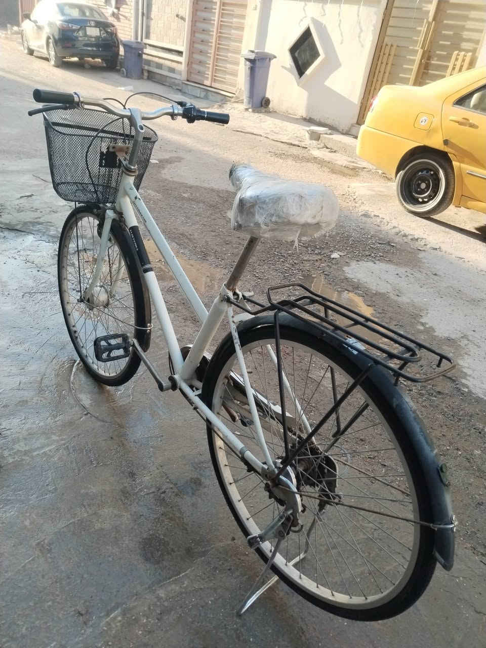 بايسكل للبيع حجم 26 نضيف 
داينمو. ابريكات گلوب 
كله شغال مكاني بغداد للاستفسار  ***********
