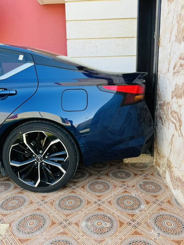 نيسان التيما SR PLUS 2023
للتواصل *********** 
السيارة من فور ويل مكينة 2500

مكان السيارة بغداد
