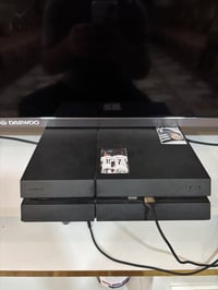 بلايستيشن 4 • أصلي • بدون كلشي