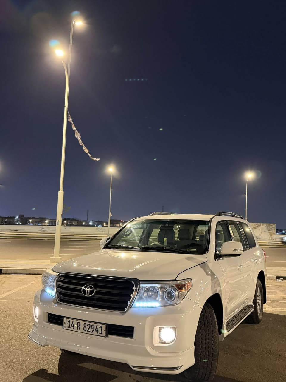 لاندكروز 2013
6سلندر 

السياره كارتون كفاله عده بارد بسيط ب الصندوق الخلفي 

السياره توه طالعه من بوليش وحمام كذالك 

رقم الجديد سنويته لل2030 ب اسمي 

غرفة دوشمه جديده توه كملتها اي نقص مابيها السياره 

مامتواجد فيس بوك 

فقط اتصال عنوانها بصره 

***********
