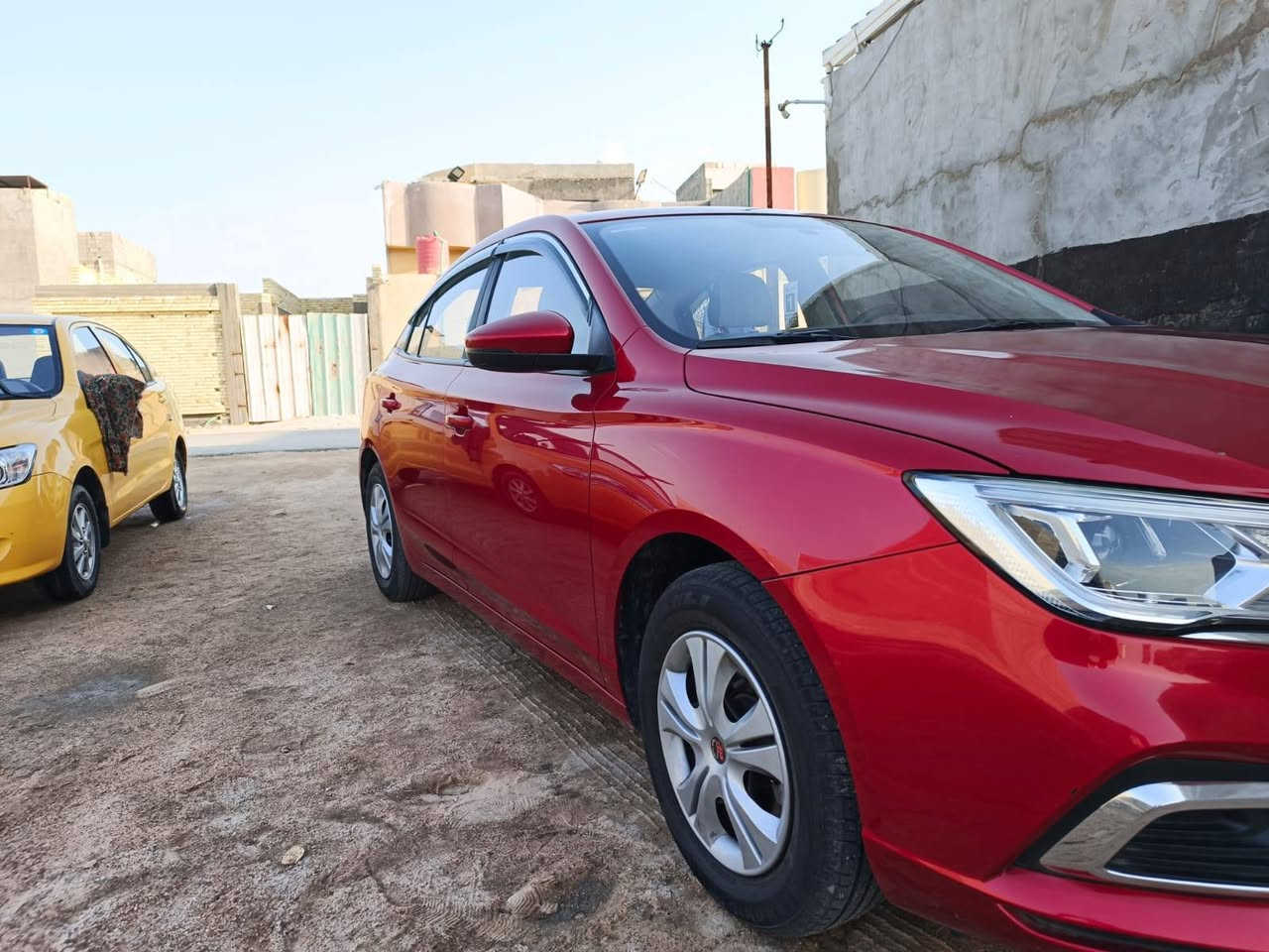 السلام عليكم ام جي 5 موديل 22 رقم بغداد انكليزي بسمي تحويل ثاني يوم مال الشركه مو تجاري كفاله ضربه صبغ كير مكينه حداده تخم تاير جاهز على اخر حبايه على ايد وحده العنوان بصره السعر 100وبيه مجال قليل هاتف ***********
