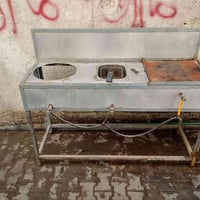 ميز للبيع مال همبرجر وفنجر وفلافل 07813123615 07811736609