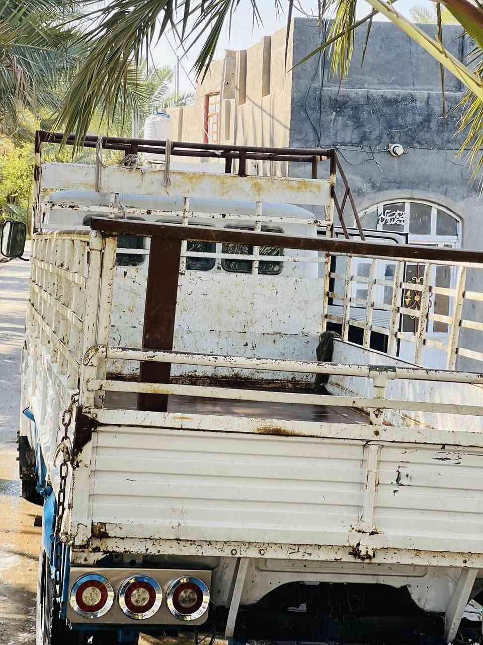 السلام عليكم 

سياره خرسه للبيع 
سياره نظيفه كدام عينك 
جاهزه مجهزه من كلشي 
السعر خاص : ***********
