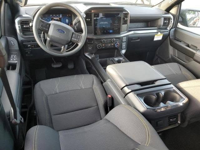 السلام عليكم ورحمة الله للبيع فورد F150 2025 كلين تايتل محرك 2700 توين تربو ماشية 1100مايل زيرو السعر 315$ بيهامجال  السيارة في عمان الحرة في شركة الناقل الفضي *********** حجي سعدان السامرائي
