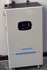 بطارية SUNESS • ١٥ كيلو واط • ١٠ أمبير ٥ ساعات