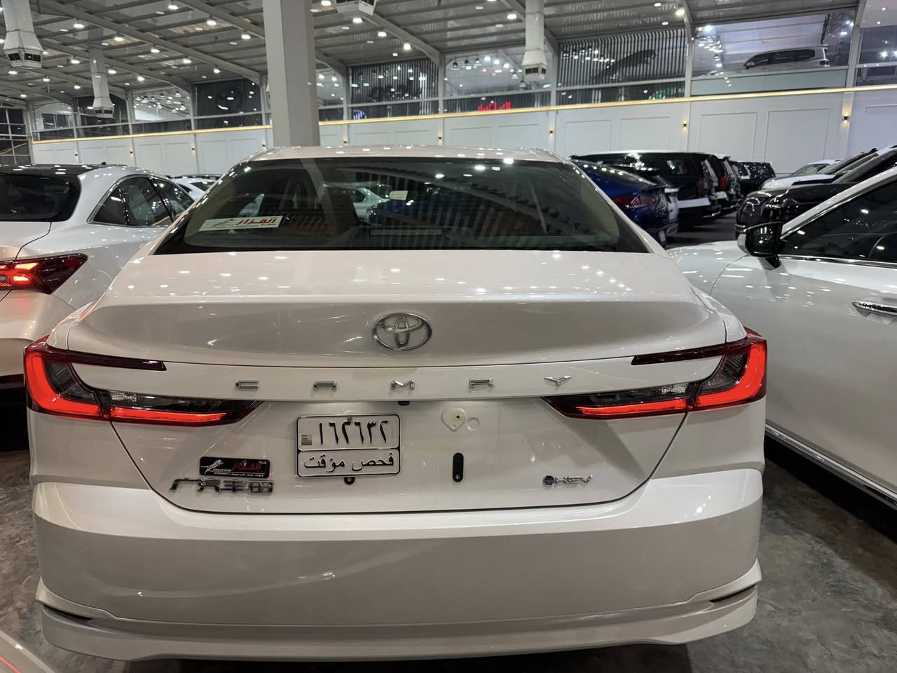 تويوتا كامري هايبرد 2025 
‏‼️ Toyota Camry Hybrid ‼️

اليكم التفاصيل الآتية:

‏🚘 Zero 
🚘 الموديل 2025
🚘 سعة المحرك 2.0L هجين
🚘 عدد AIR BAG 9 
🚘 حساسات خلفية
🚘 لايت زينون + LED
🚘 فتحة سقف
🚘 4 دسك
🚘 قبضات أبواب من الألمنيوم
🚘 مفتاح التشغيل بصمة 
🚘 شاشة 
🚘 كاميرا
🚘 الانارة الداخلية LED
🚘 المقاعد جلد 
🚘 تتسع المقصورة ل 5 ركاب
🚘 مثبت السرعة Cruise
🚘 المودات والأوامر الصوتية
🚘 أوضاع القيادة  Drive Mode
🚘 فحص أنظمة السيارة 
🚘 حساسات ضغط اطارات  
🚘 مقود جلد حياكة 
🚘 تبريد شاشة
🚘 قطعتين تبريد
🚘 هاند بريك كهرباء 
🚘 ا ABS
🚘ا Auto Hold  أوتو هولد
🚘ا ISOFIX  مثبت مقعد الطفل
🚘 رادار 
🚘 تحديد المسار
🚘 نظام مانع الانزلاق
🚘 اشارة في المرايا الجانبي
🚘 مخرج منفذ الطاقة ⚡
🚘 ا  Bluetooth / type c
🚘 شاحن هاتف Wireless 
🚘 مقعد السائق كهربائي وايضاً الراكب
🚘داخل جلد لون جملي
للاستفسار *********** محمد الخزعلي 
📍 العنوان بغداد جكوك شركة 
📌شركة سما القزاز
