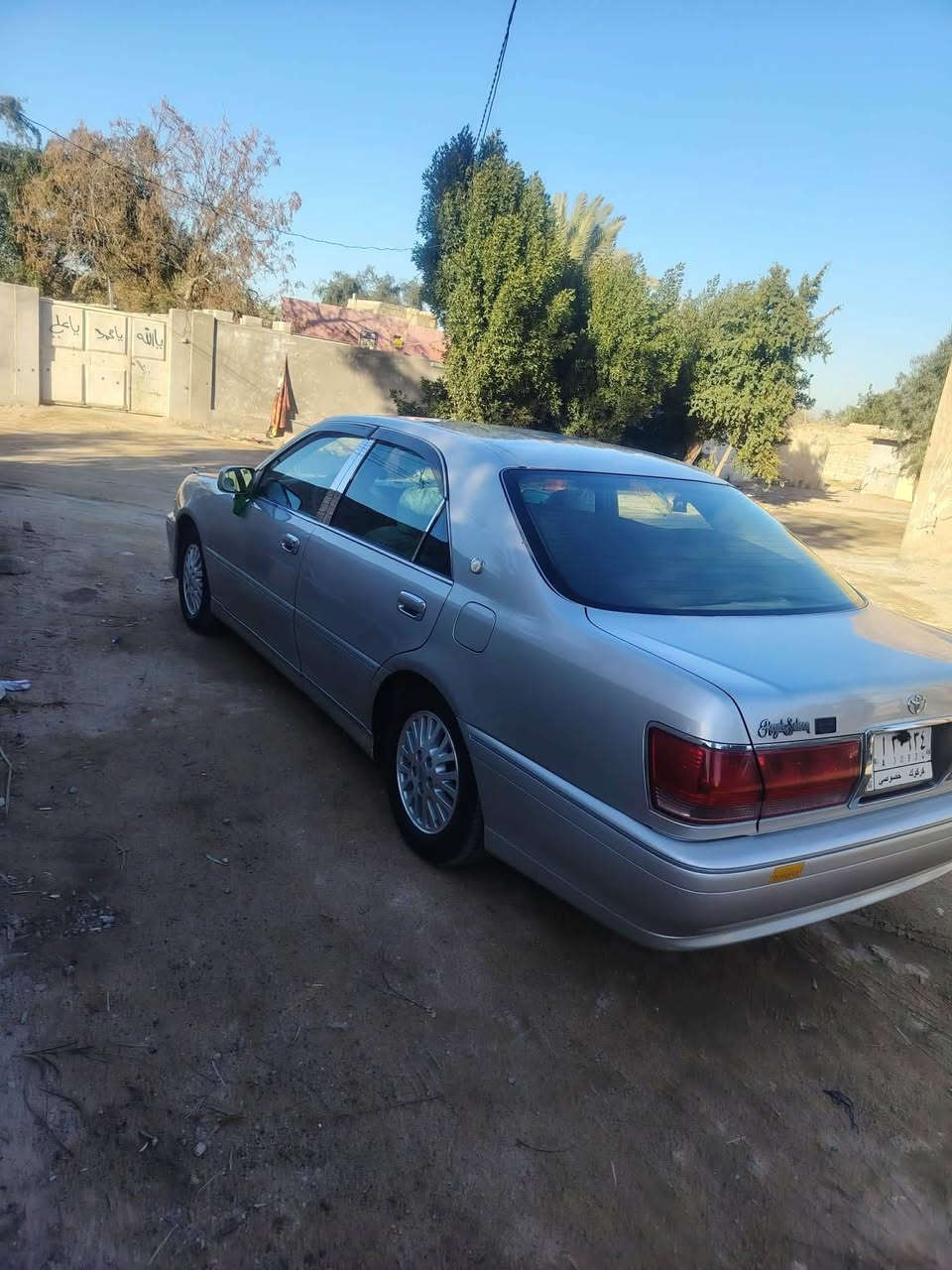 سلام عليكم  
ملكه البيع او مراوس 
دكمتين كرستال اصل 
مكينه ديفور صغير 
مكفوله من الكص ونقل والصوليات 
مكفولة مكينه وكير كهربائيات كله شغاله واحداديه 
العنوان النجف الاشرف 
السعر 118 
رقم ***********
