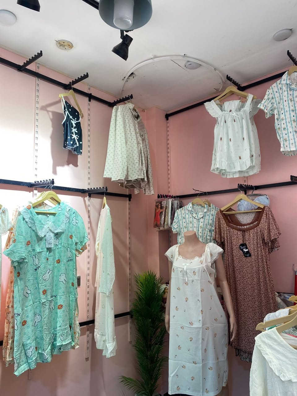 السلام عليكم
تعاليك وستنات ومليكانات للبيع وبعدعندي مامعروض


**إذا كنت صاحب هذا الإعلان وتريد حذفه لأي سبب، رجاءا أرسل رسالة إلى الدعم الفني**