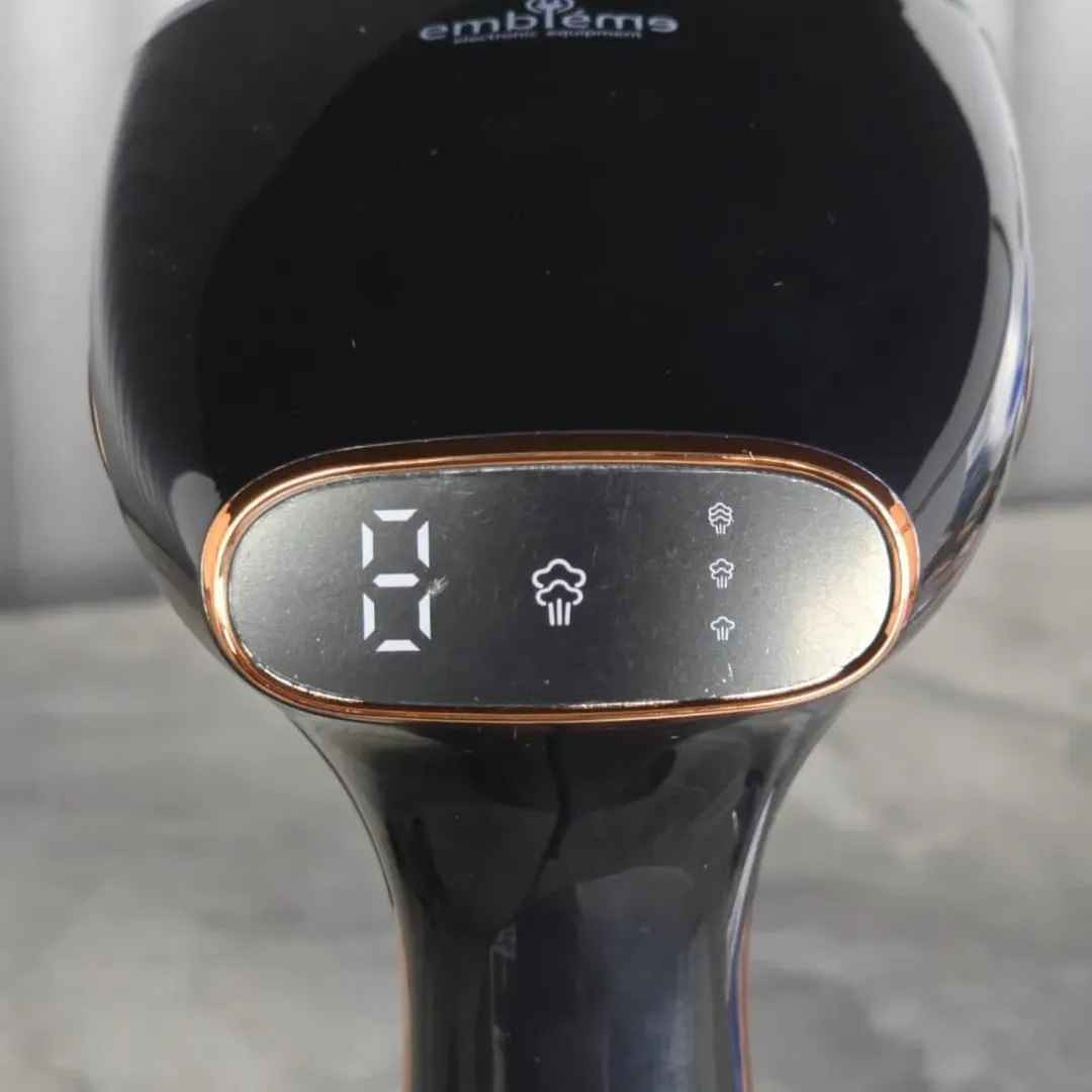 مكواة البخار اليدوية من امبليوم تخليك تكوي ملابسك خلال ثواني!

بخار قوي يزيل التجاعيد بسرعة ويعطي ملابسك مظهر أنيق.
يتوفر خدمة توصيل لجميع المحافظات بغداد, العراق


**إذا كنت صاحب هذا الإعلان وتريد حذفه لأي سبب، رجاءا أرسل رسالة إلى الدعم الفني**