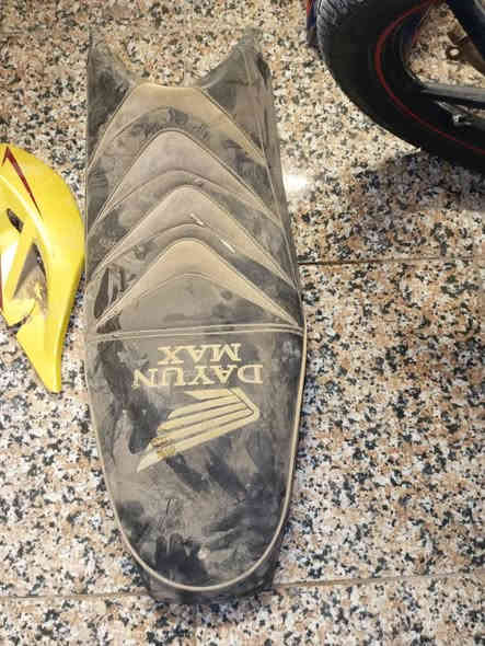 بااااندااا  كووووم حديد أتريد تأخذها كلها ماكو شكال أتريد تأخذ اغراض منها محتاجهن هم ماكو شكال *********** بدرا
