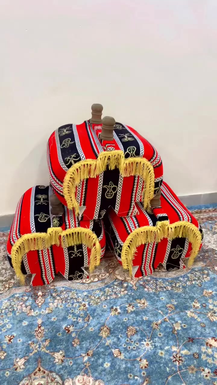 نصنع الراحة بروح التراث ✨
🛋️  تصاميم تجمع بين أصالة الماضي وفخامة الحاضر.
🧶 أجود الأقمشةوضمان 5 سنوات
🚚 توصيل لكافة العراق. رقم الموبايل /***********
