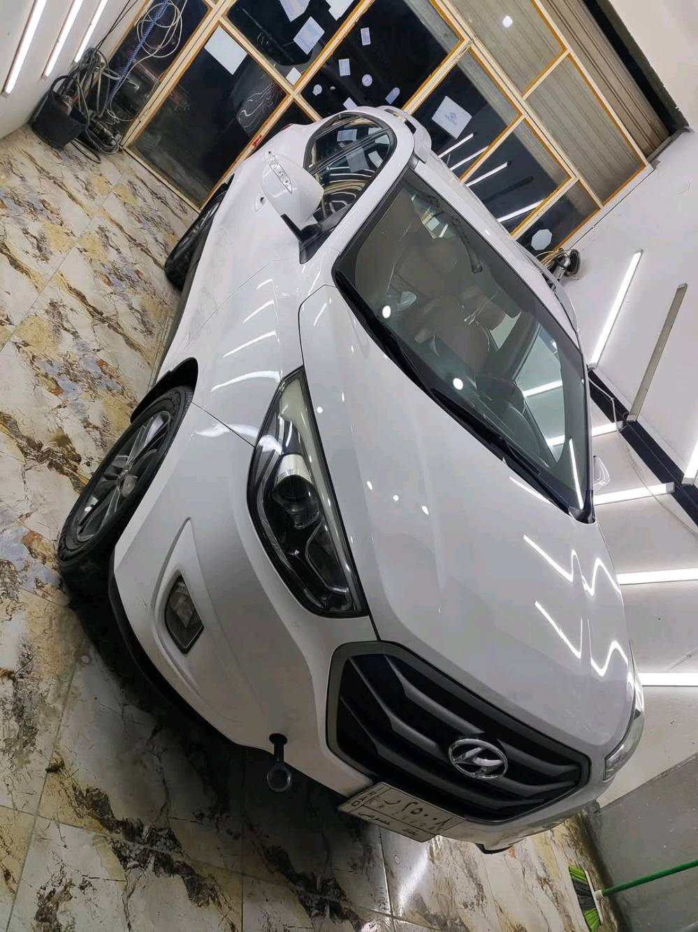 للبيع توكسان 15خليجي أبيض رقم بغداد مشروع وطني تحكم سترين شاشه تاب كامرة دوارة تخم تاير ويل كروم لايت عدسة السيارة جيدة و مامتعوبة استعمال شخصي بيها قطعين صبغ باب السائق و الوراها دحجة خفيفه جدا ورشيتهن بدون معجون السعر 143 وبيها مجال قليل مكانها بابل المركز رقمي ***********