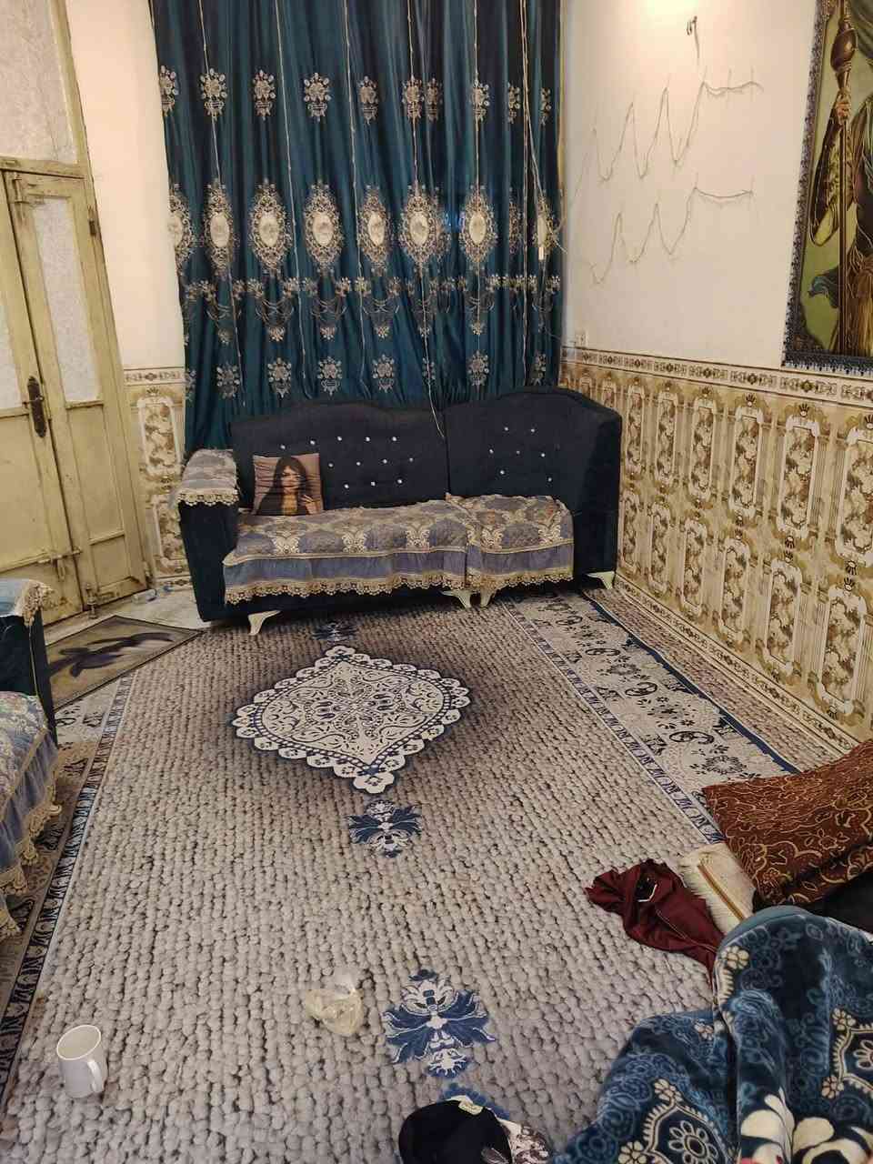 تخم صاله 8نفرات للبيع مال بيت تزكام مو سوكي 125وبيه مجال ***********
