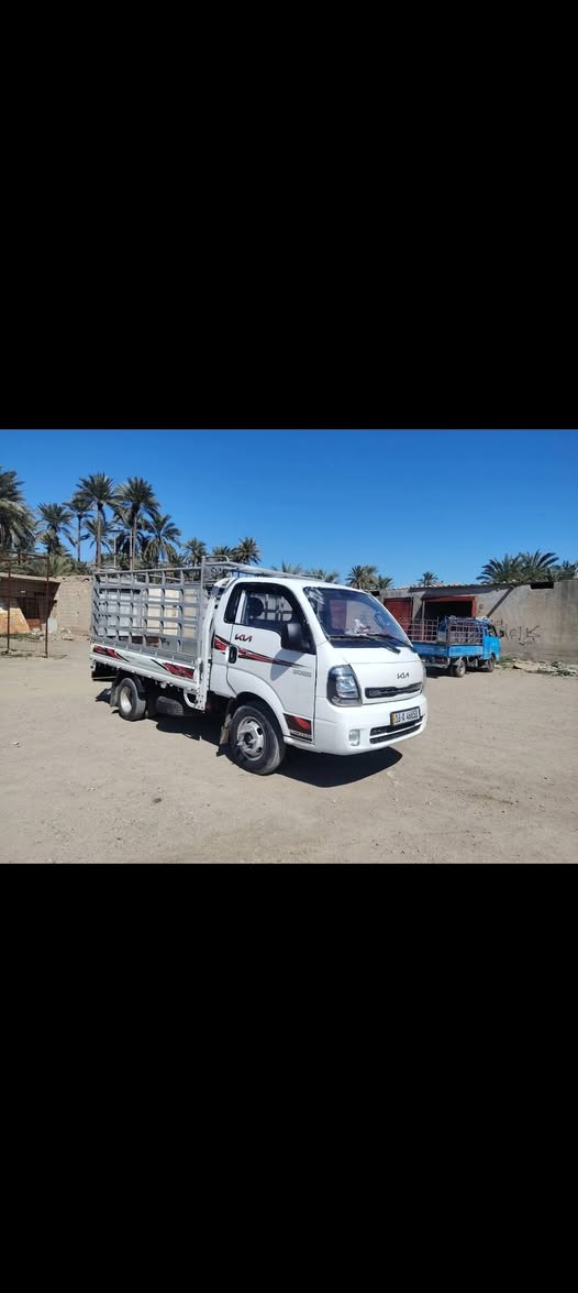 سلام عليكم كيه فحل موديل 2018 كير محرك اكسل شاصي مكفول كله جديد سياره حلوه رقم بابل رقم جديد سنويه جديده بكان ديالى رقم ***********
