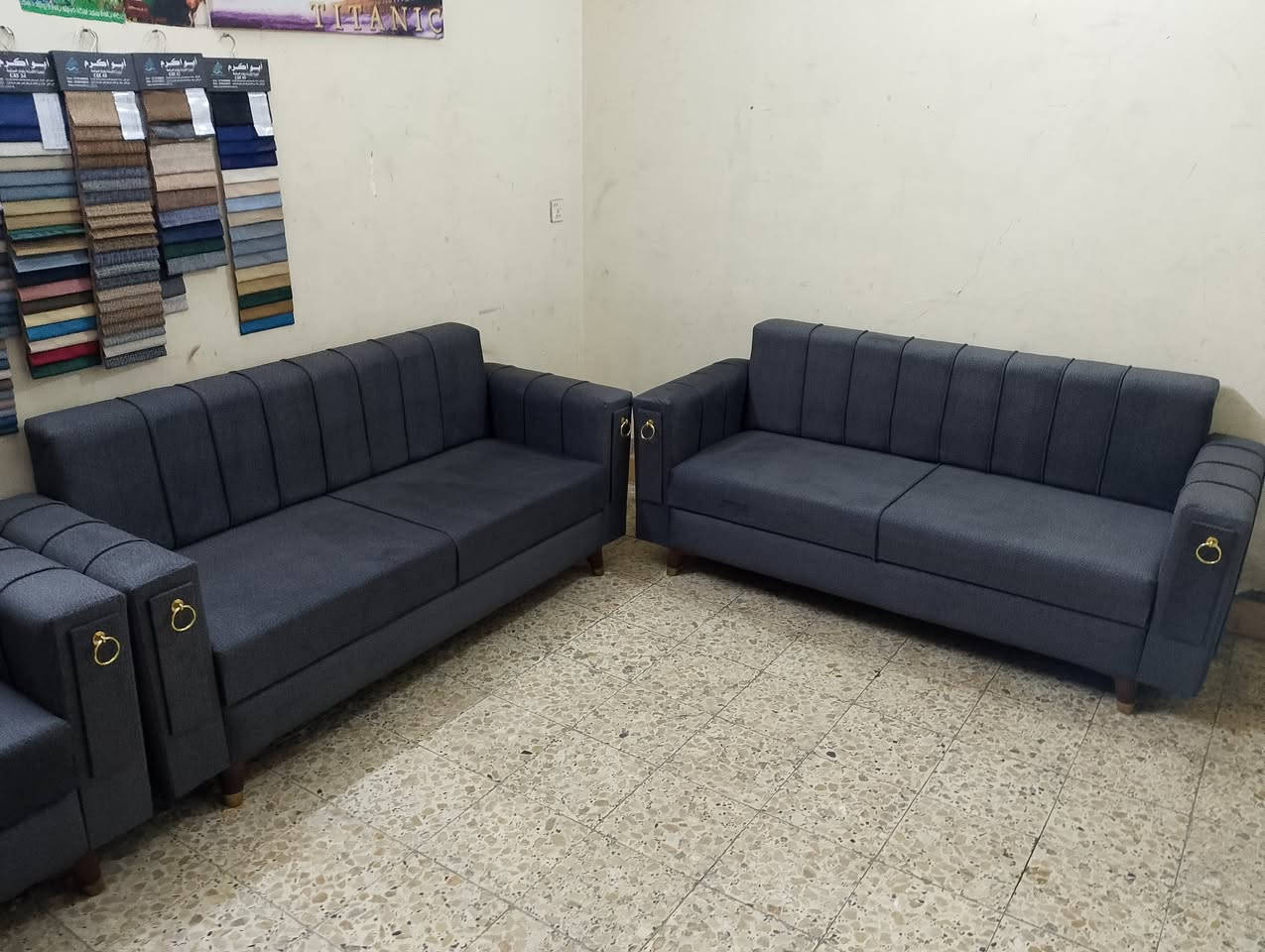 تخم ٨ مقاعد للبيع جديد ممستخدم سفنج ضغط عالي خشب بلوك تركي قماش كتان تركي ناعم مبطن تخم تسكام مو سوكي السعر ٣٢٥ بي مجال بصيط مكان بغداد موجود توصيل بكروة رقم ***********
