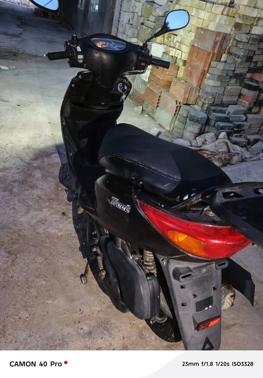 دراجه للبيع اكزز ياباني نوزل اخت الجديده السعر مليون 300مع المجال حك الجيه المكان كربلاء حي الامامين الاتصال على هذا الرقم ***********
