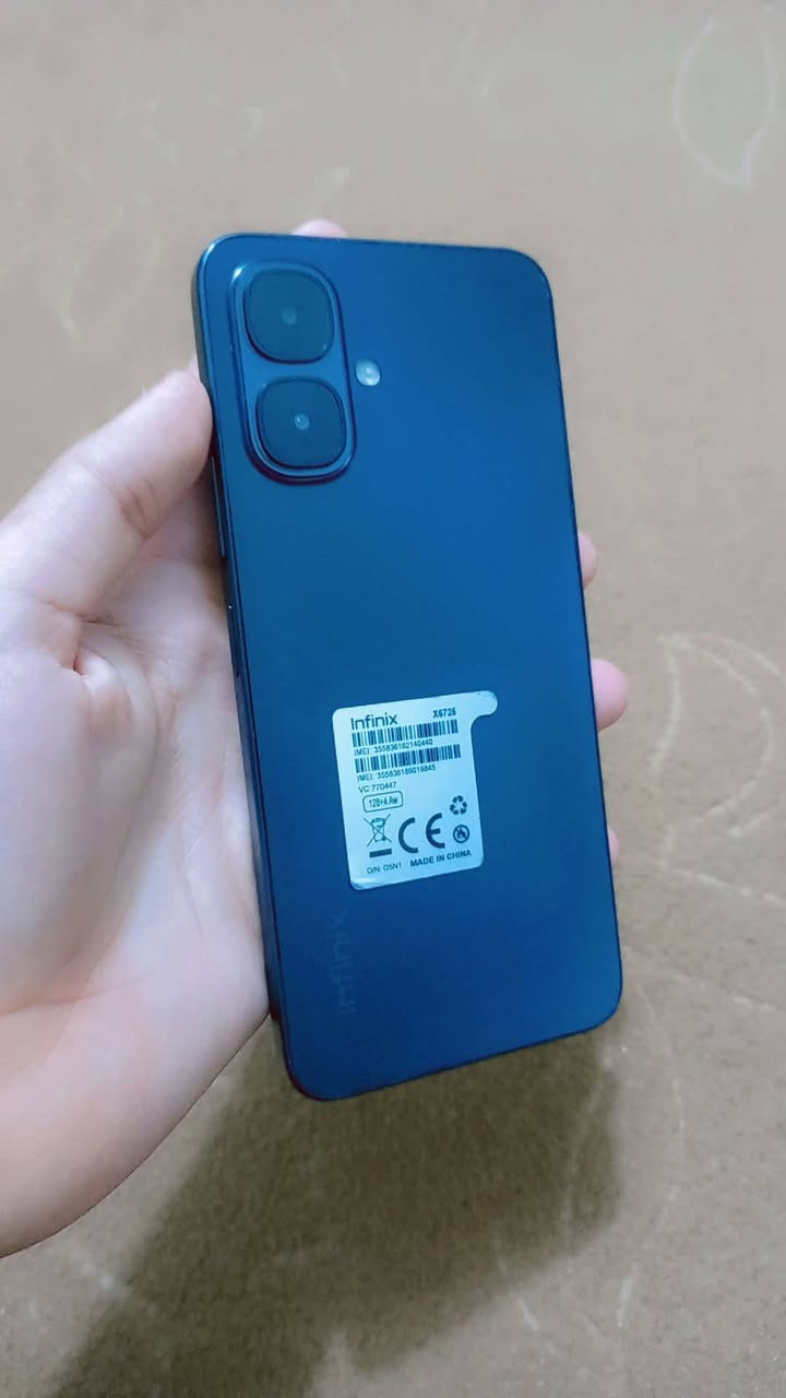 السلام عليكم جهاز انفنكس سمارت 10جهاز نضيف بس مبدل شاشه ذاكره128رام4+4 سعر55بي مجال بصيط أو مراوس لاستفسار*********** أو خاص
