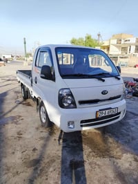 كيه موديل 18 سياره مكفوله كفاله عامه رقم واسط انكليزي سياره جديده وشرط...