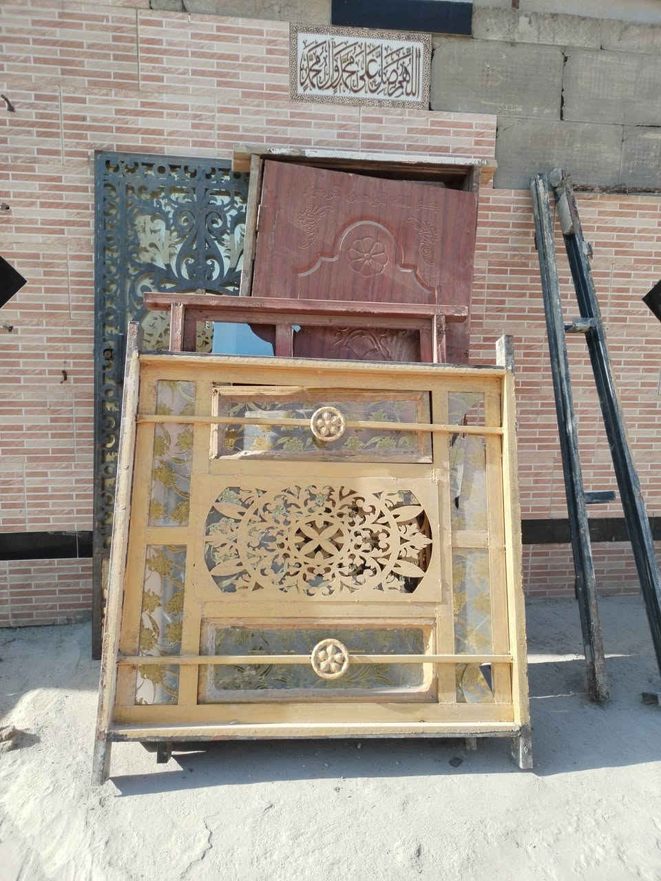 للبيع شبابيك نضيفات حديد عدد ٣ زايد باب خشب 1 نضيف زايد باب خديد 1نضيف السعر ٢٠٠


**إذا كنت صاحب هذا الإعلان وتريد حذفه لأي سبب، رجاءا أرسل رسالة إلى الدعم الفني**