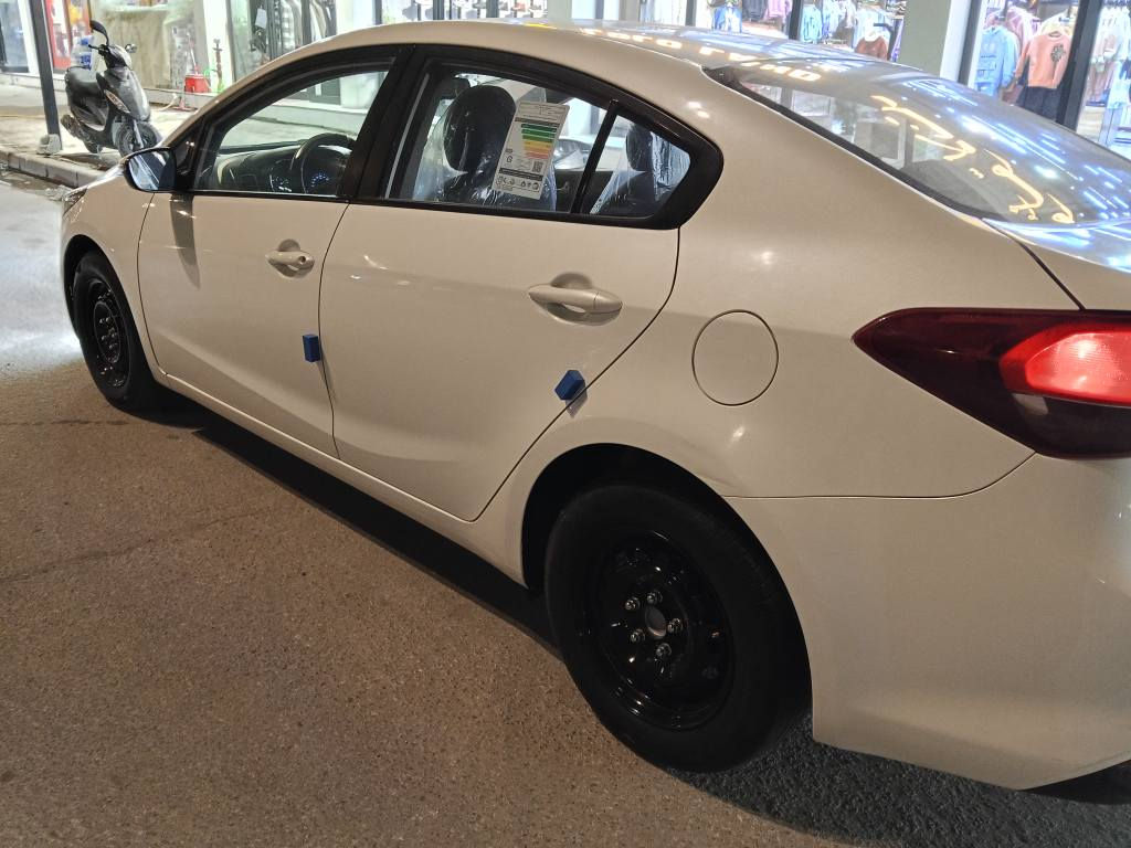 سيراتو 17 كفالة ماعدا بارد قليل رقم اربيل قديم بسم شركه جديده السياره   محرك الف او ستميه  مكان نجف سعر 130او بيها مجال *********** النجف, العراق
