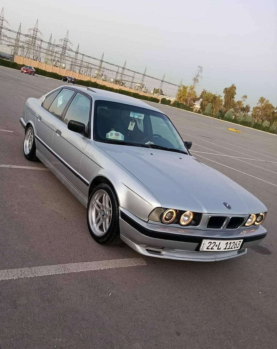 525ی بیلاد مۆدیلی 1990،فول مواسەفاتی گێڕ عادییە،مەکینە 528ی سەقەڕە،هەزەو ڕەقەمی نوێیە تا 2030،کارەبای و گێڕ و مەکینە و دار و بەردی بەشەرت،بۆیاغ عامە بۆجوانی لەسەر ساغی:نرخی 70وەرەقە و مەجال،ژمارەی خاوەنی *********** أربيل, العراق
